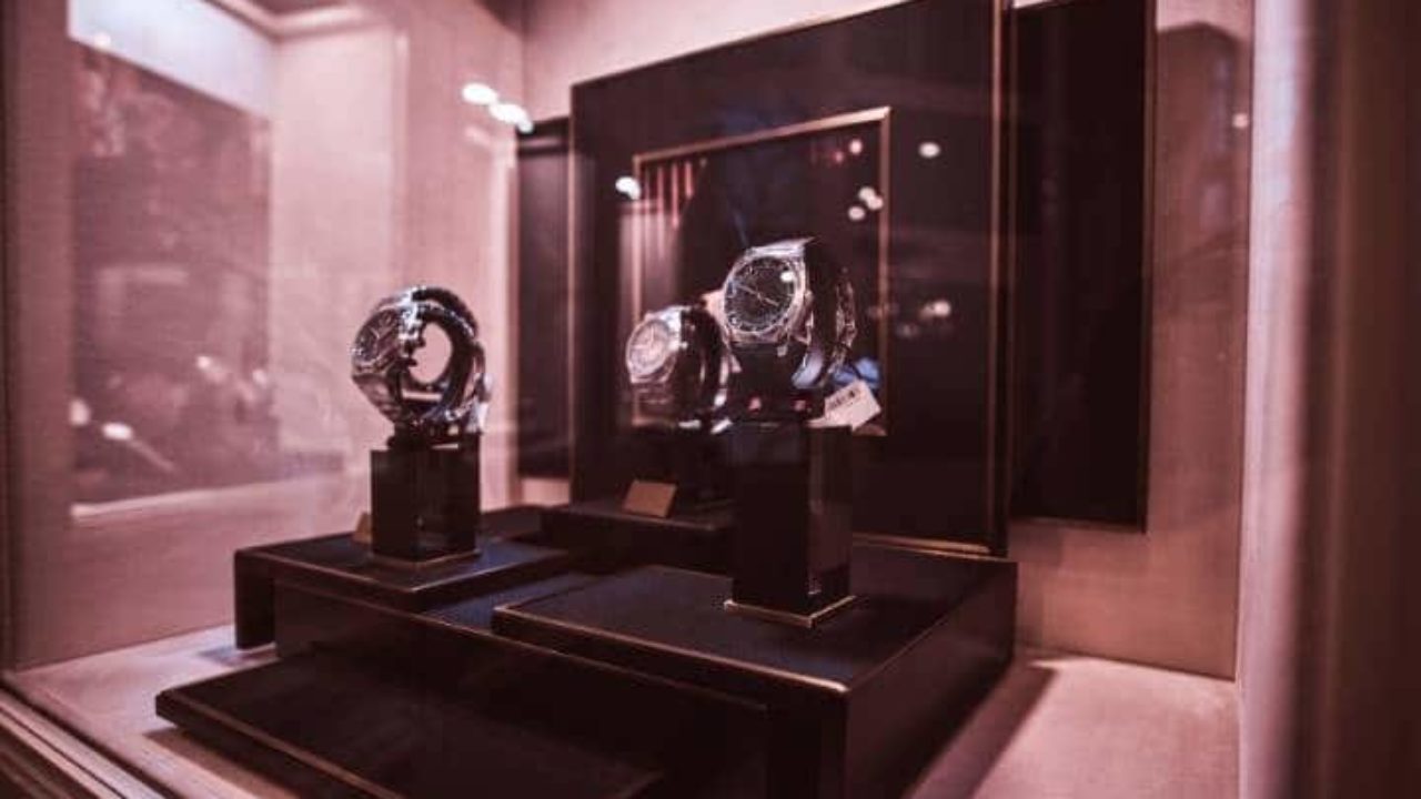 top luxury brands for men's watches